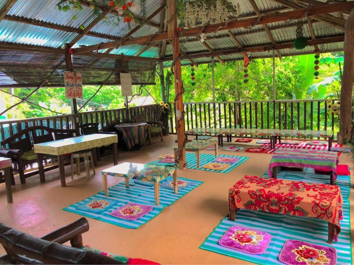 Paradise Budget Palawan Hostel Эль-Нидо Экстерьер фото